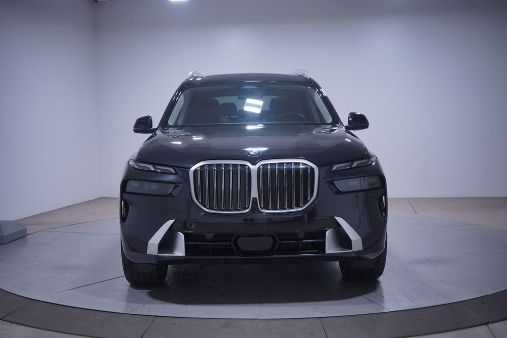 2025 BMW X7 xDrive40i 4