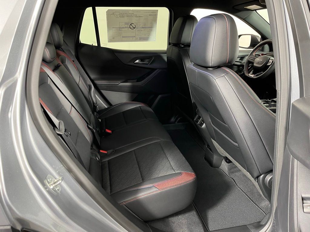 Thumbnail: 2026 Chevrolet Equinox - 12
