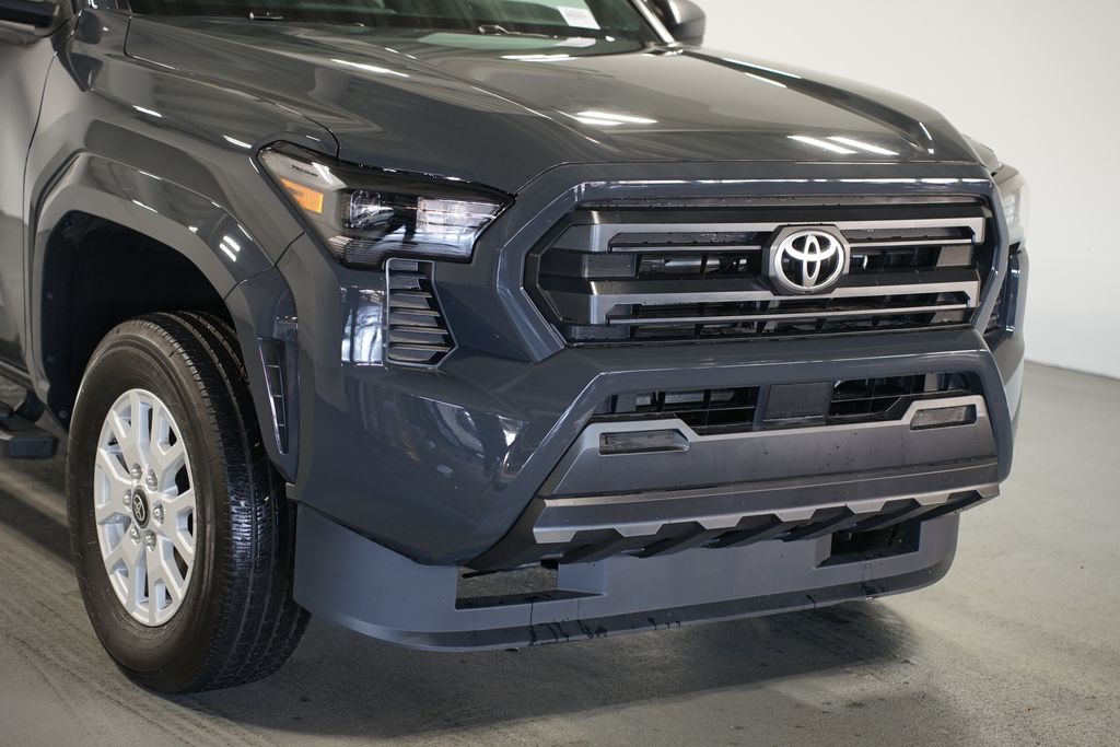 Thumbnail: 2025 Toyota Tacoma - 4