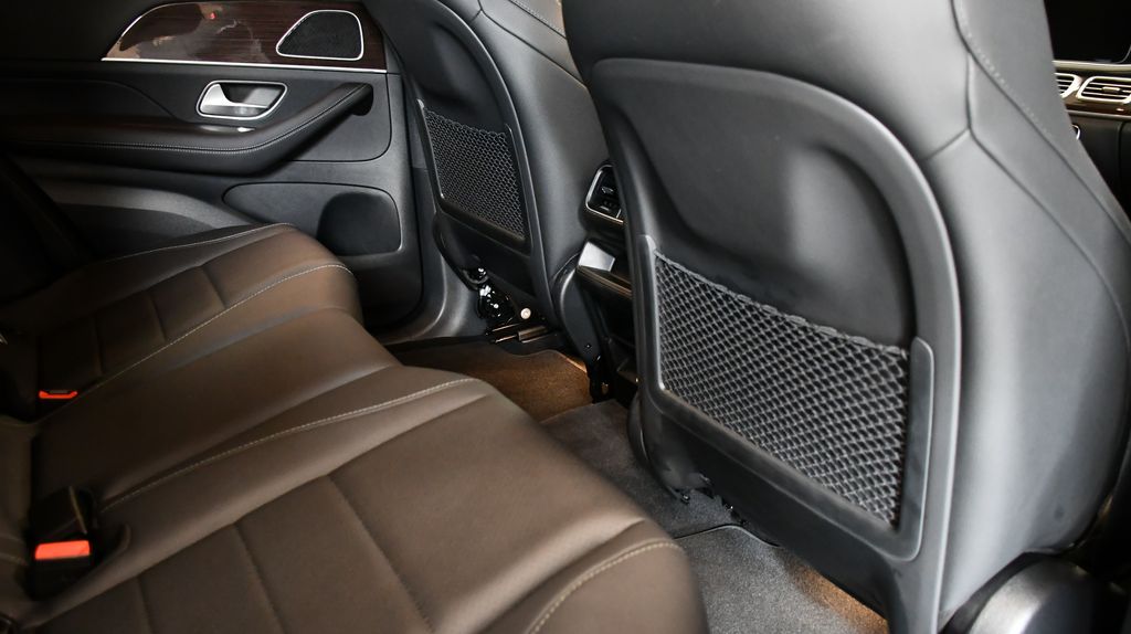 Thumbnail: 2025 Mercedes-Benz GLE - 32