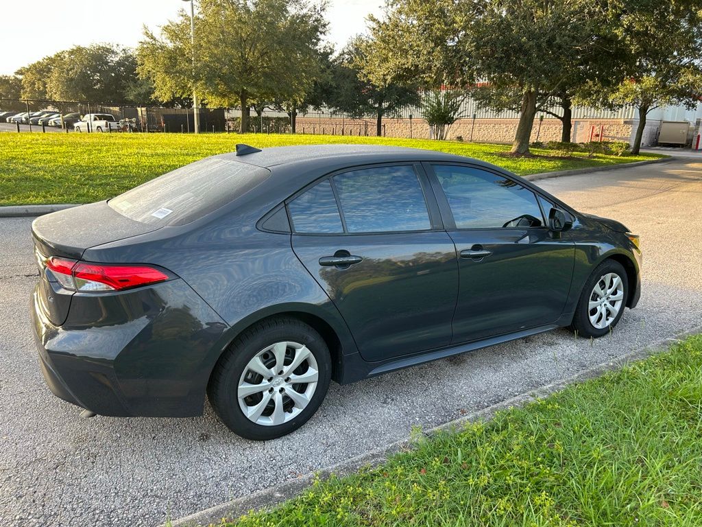 Thumbnail: 2023 Toyota Corolla - 5