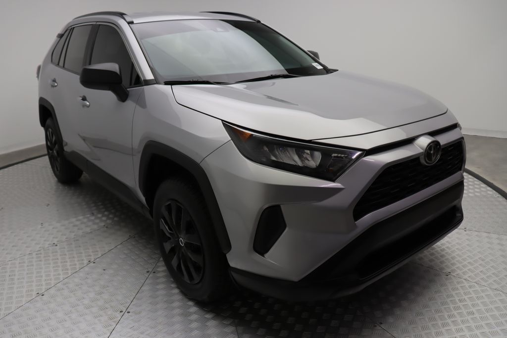 2021 Toyota RAV4 LE 6