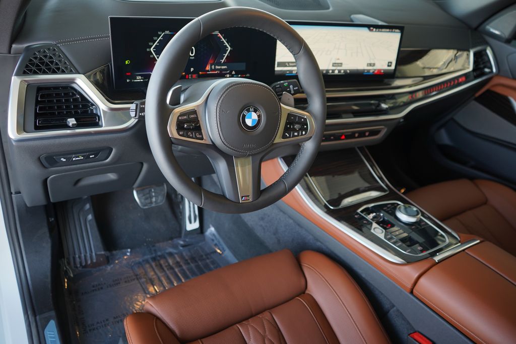 Thumbnail: 2026 BMW X5 - 13