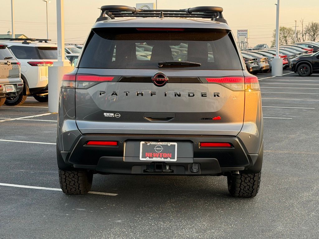 View vehicle photo 5