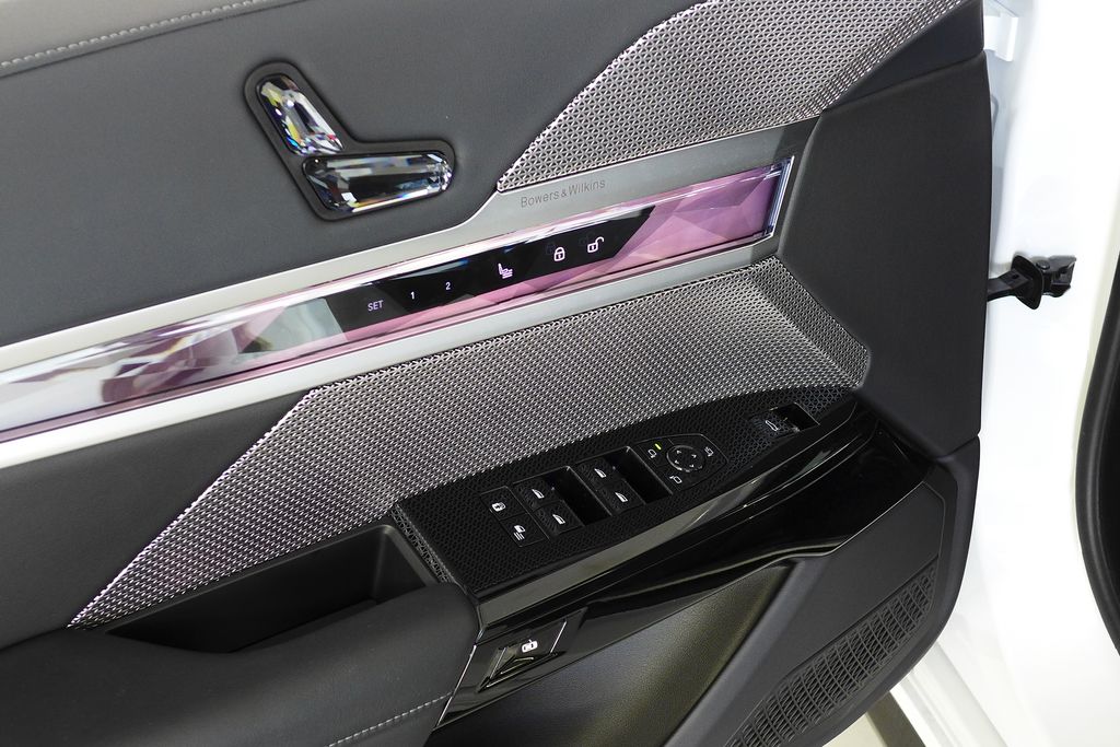 Thumbnail: 2025 BMW i7 - 12