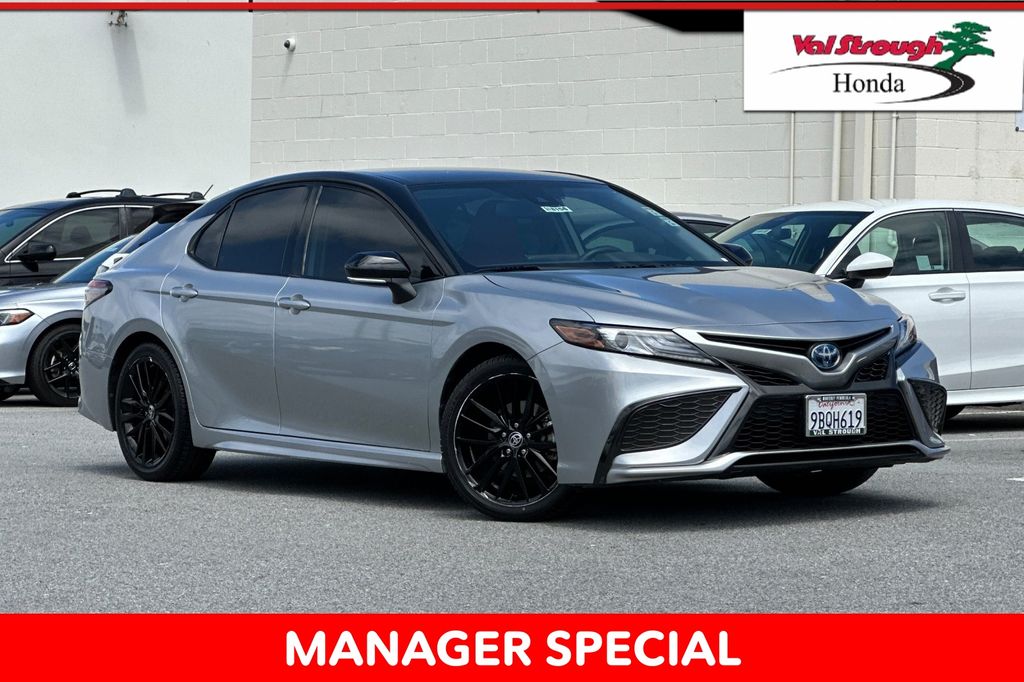 Celestial Silver Metallic 2022 Toyota Camry Hybrid Sedan Front-Wheel Drive Continuously Variable Transmission