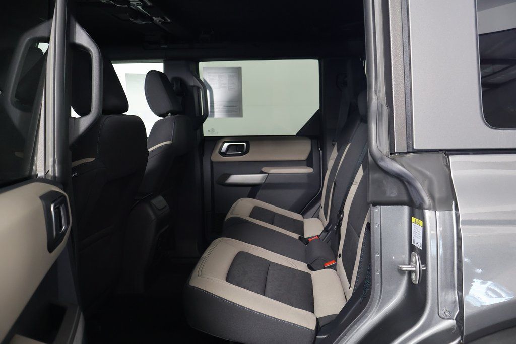 Thumbnail: 2022 Ford Bronco - 11