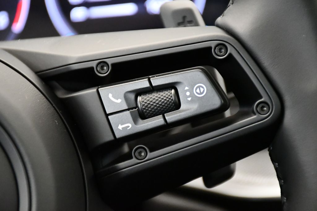 Thumbnail: 2026 Porsche 911 - 27