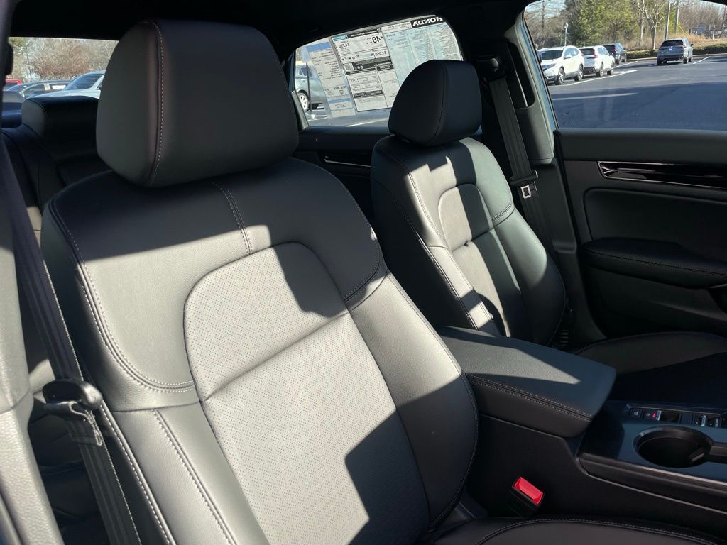 2025 Honda Civic Sport Touring 32