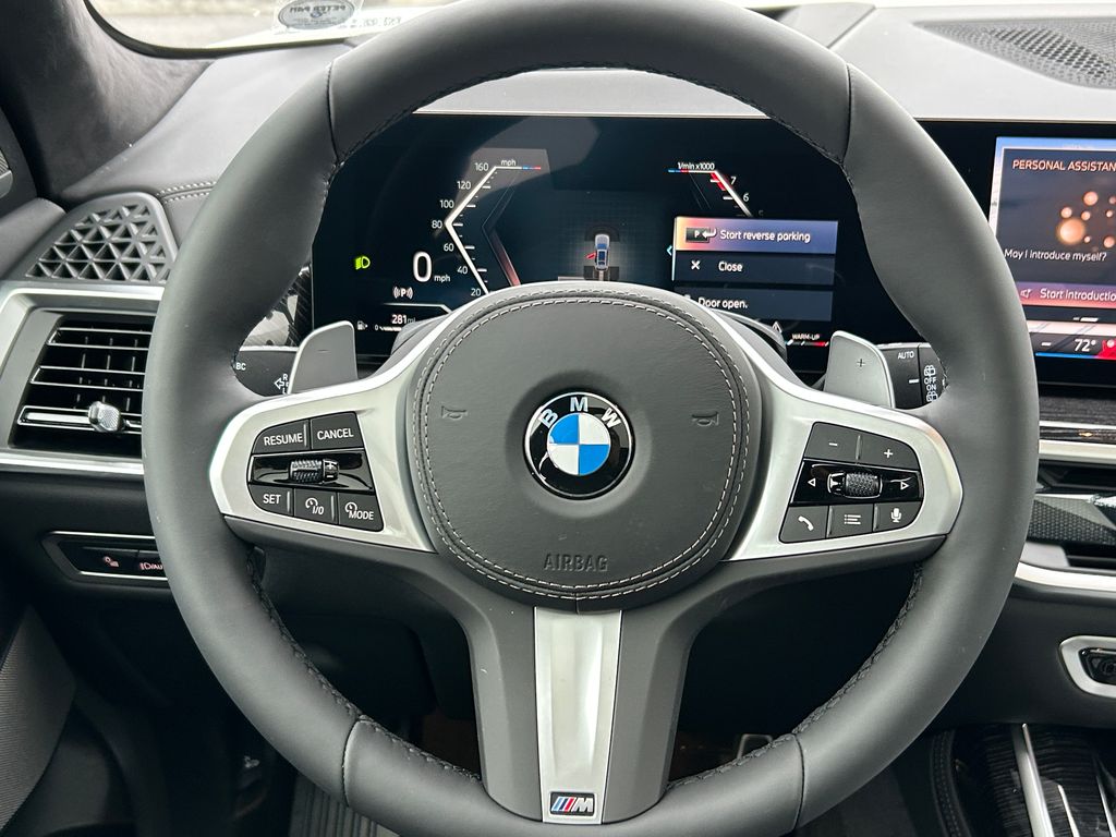 Thumbnail: 2026 BMW X7 - 18