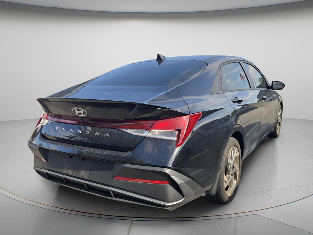 2025 Hyundai Elantra