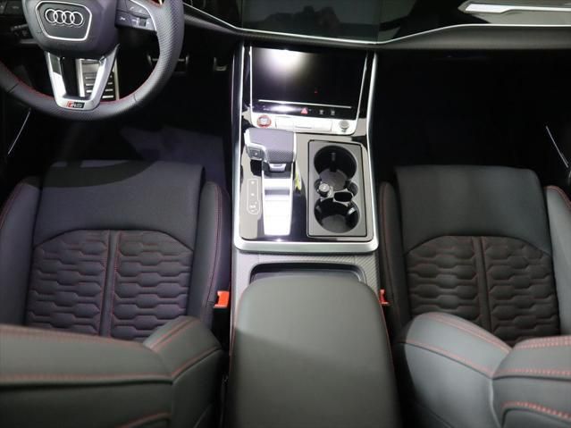 Thumbnail: 2026 Audi RS Q8 - 18