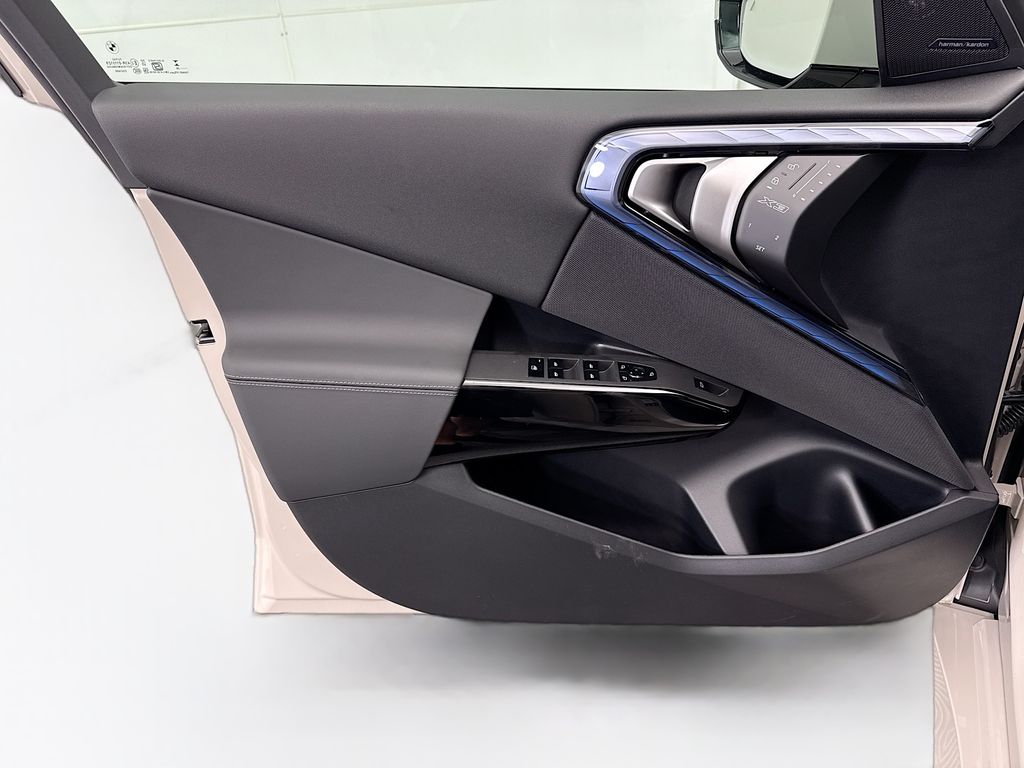 Thumbnail: 2026 BMW X3 - 23