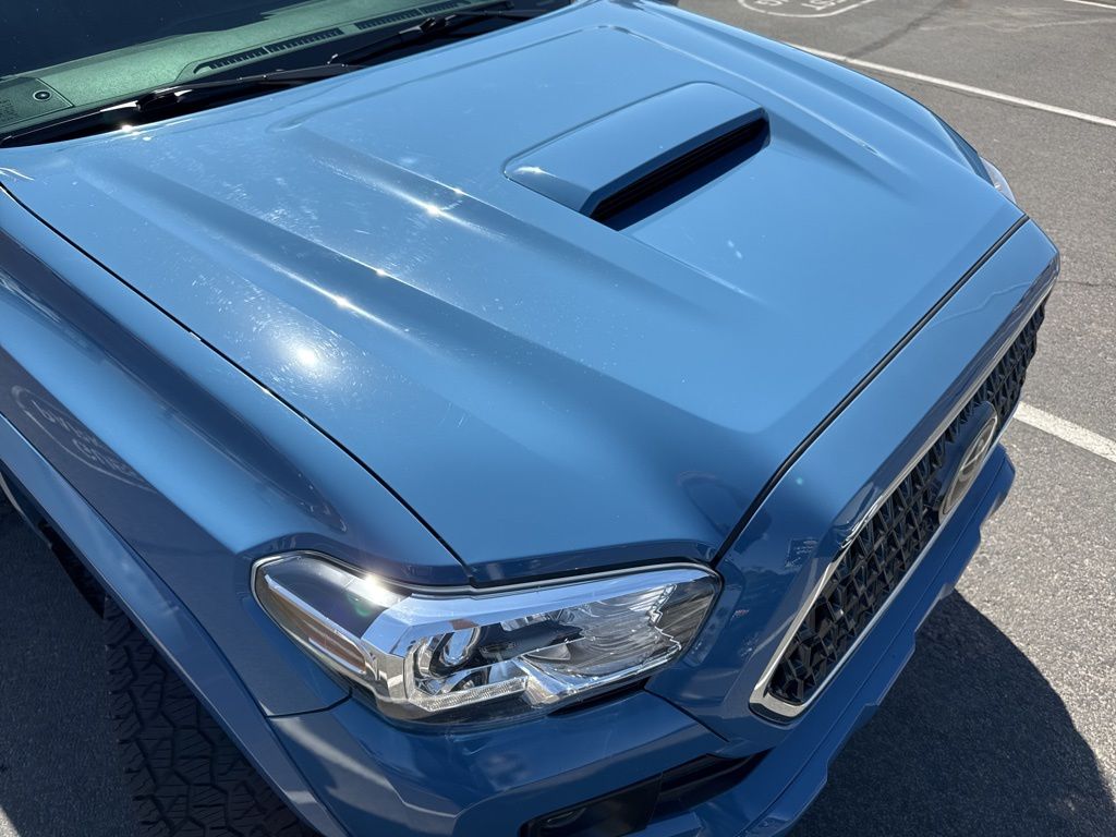 Thumbnail: 2019 Toyota Tacoma - 7