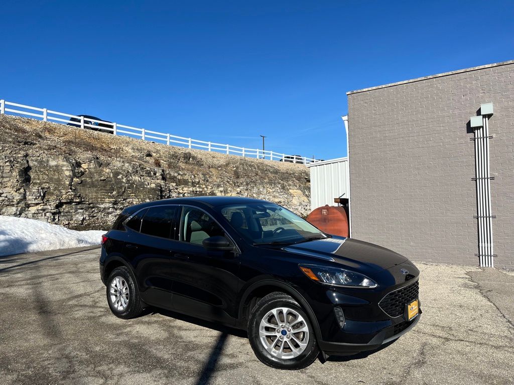 Agate Black Metallic 2022 Ford Escape SE AWD SUV / Crossover All-Wheel Drive 8-Speed Automatic