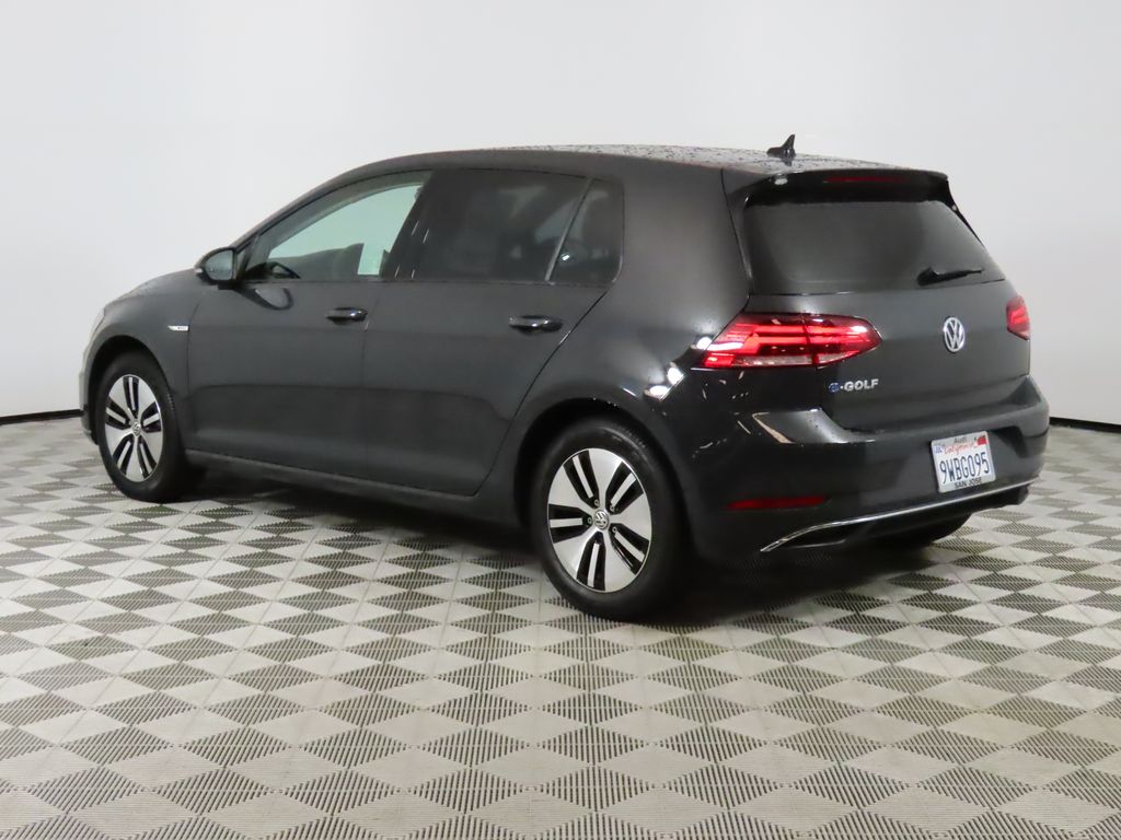 Thumbnail: 2019 Volkswagen e-Golf - 3
