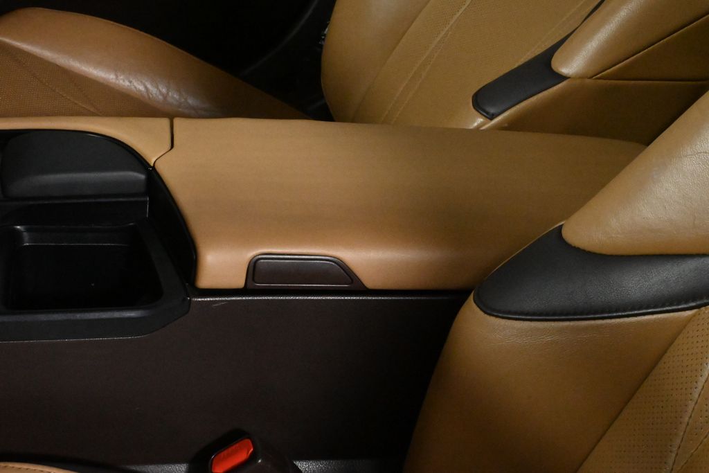 2019 Lexus ES Hybrid 300h Luxury 28
