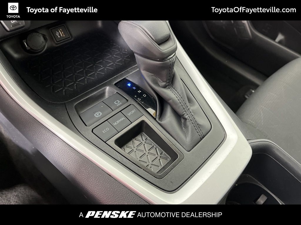 Thumbnail: 2025 Toyota RAV4 - 31