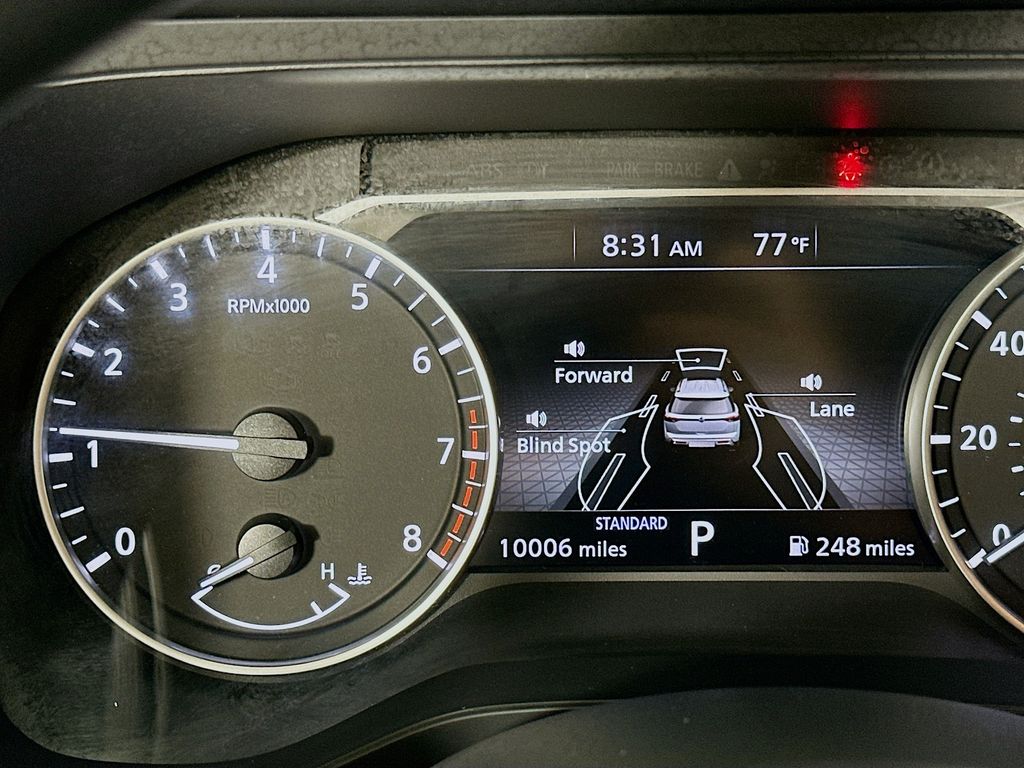 2024 Nissan Pathfinder S 12
