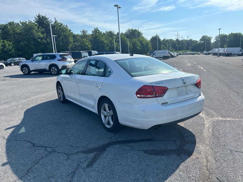 2013 Volkswagen Passat — photo 7