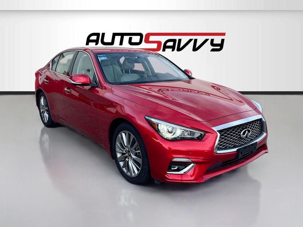 2023 INFINITI Q50 LUXE