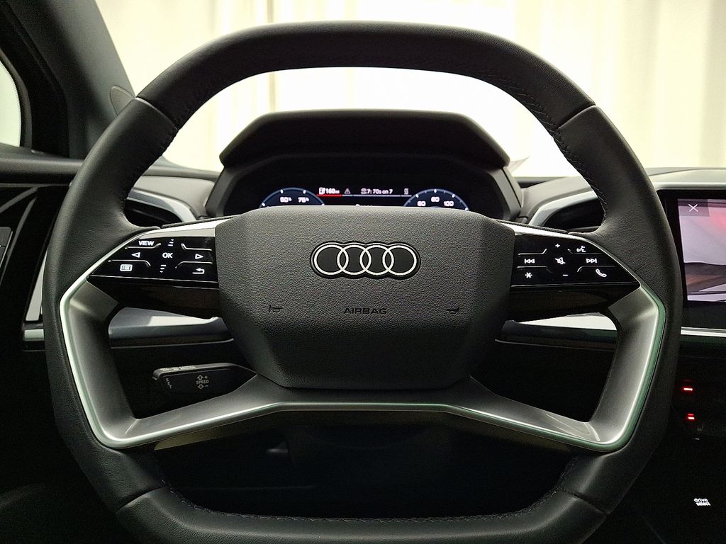 Thumbnail: 2023 Audi Q4 e-tron - 20