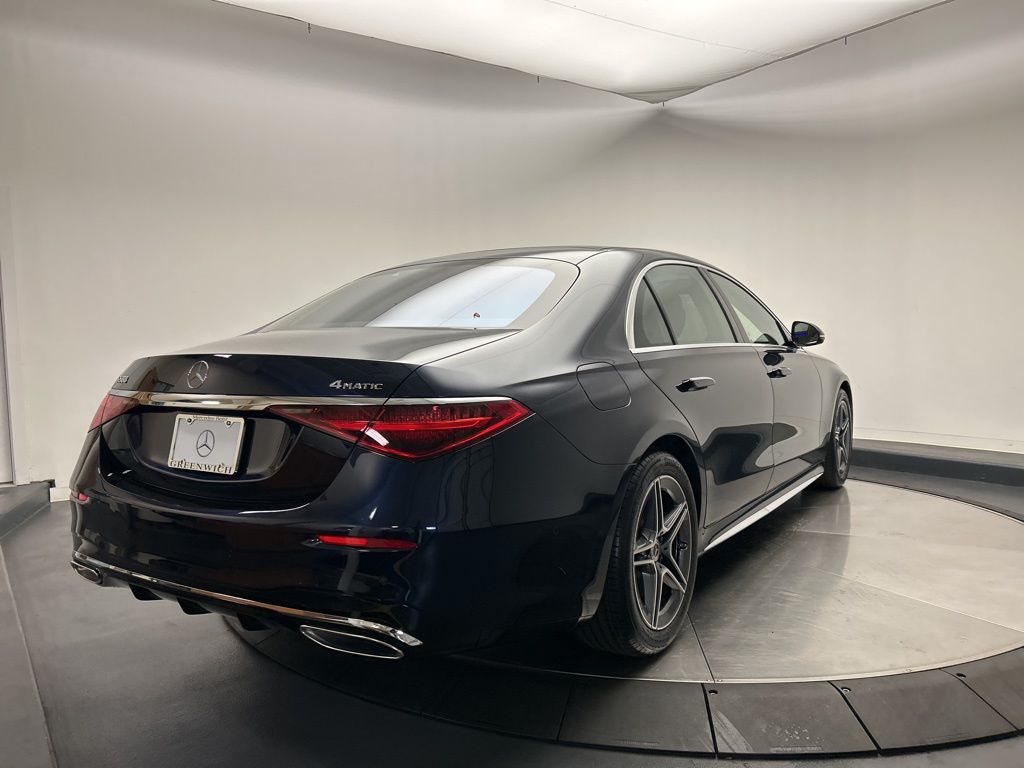 Thumbnail: 2026 Mercedes-Benz S-Class - 7