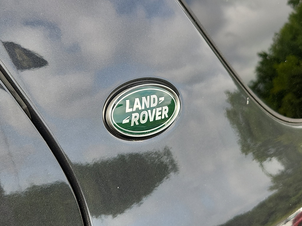 Thumbnail: 2026 Land Rover Discovery Sport - 11