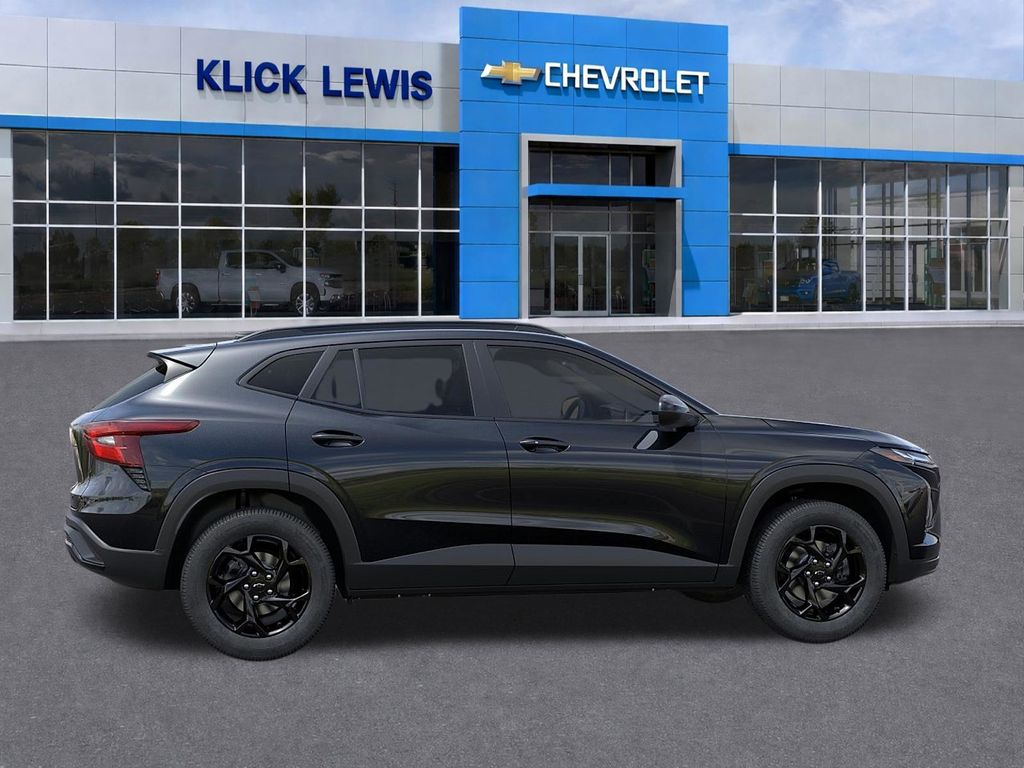 2026 Chevrolet Trax LT Black at Klick Lewis Buick Chevrolet