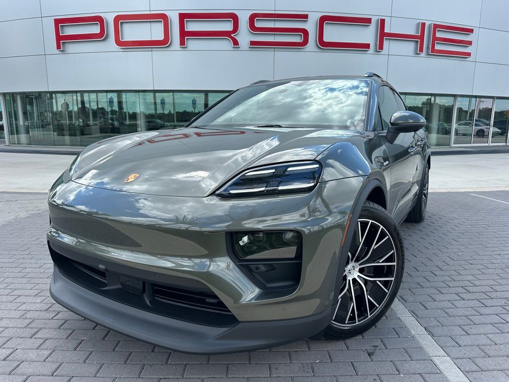 Thumbnail: 2026 Porsche Macan - 1