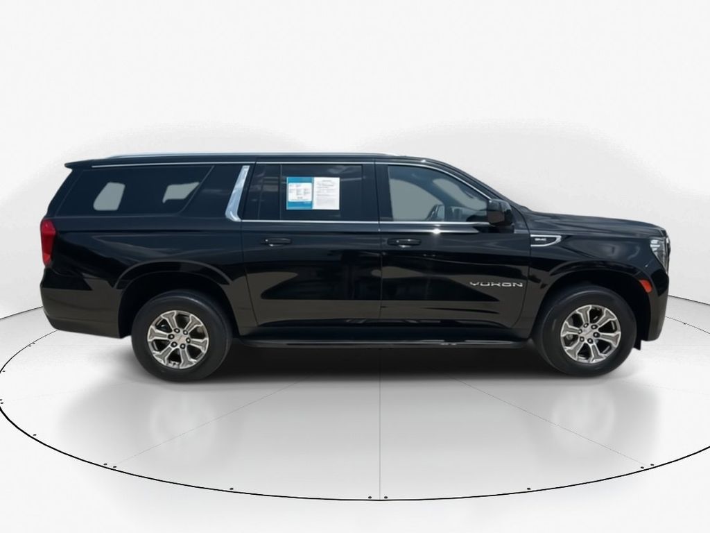 2022 Onyx Black GMC Yukon XL SLE 4X4 SUV