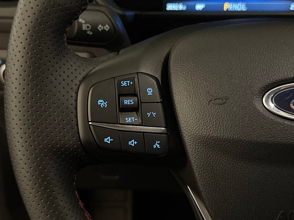 2025 Ford Escape ST-Line photo 25