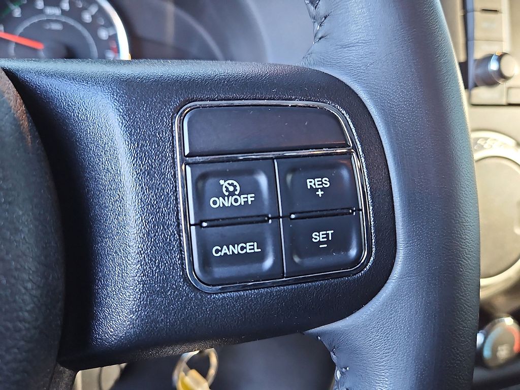 Thumbnail: 2018 Jeep Wrangler - 20