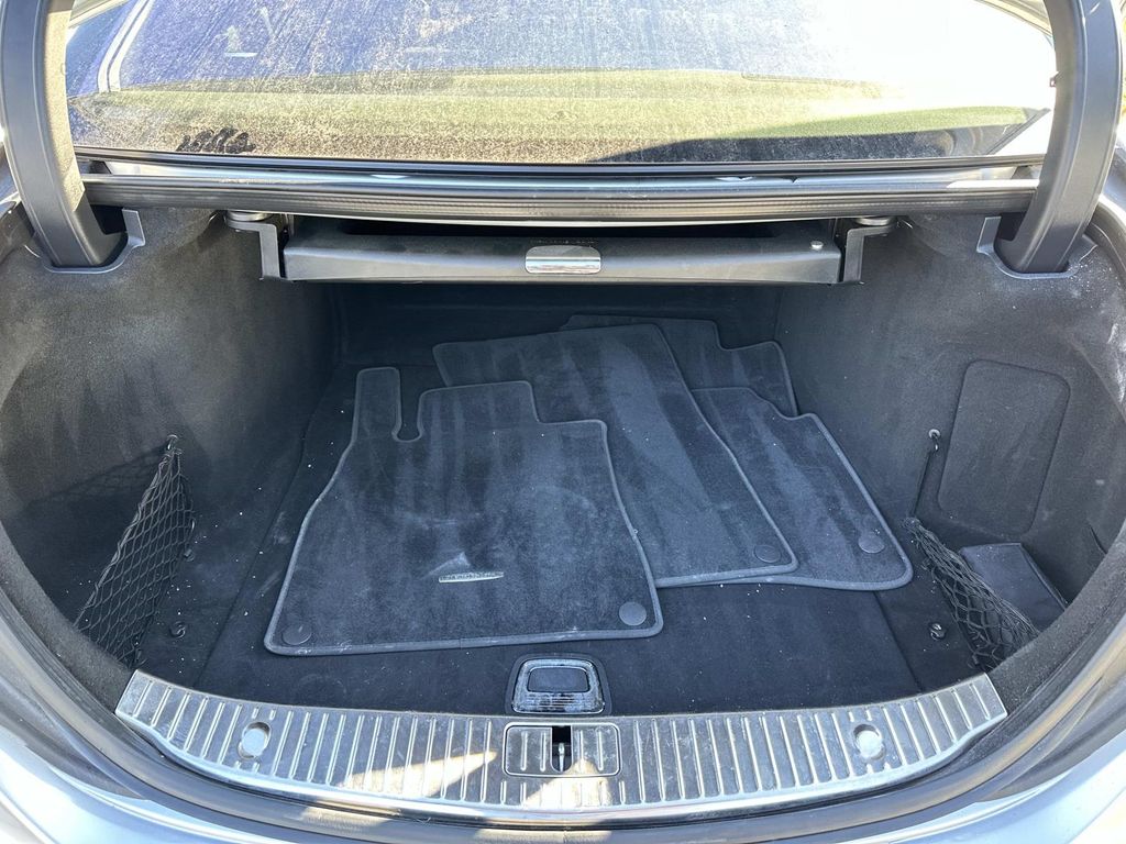 Thumbnail: 2016 Mercedes-Benz S-Class - 28