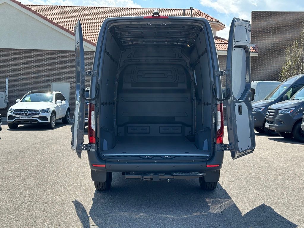 2024 Mercedes-Benz Sprinter 2500 Cargo 144 WB 20