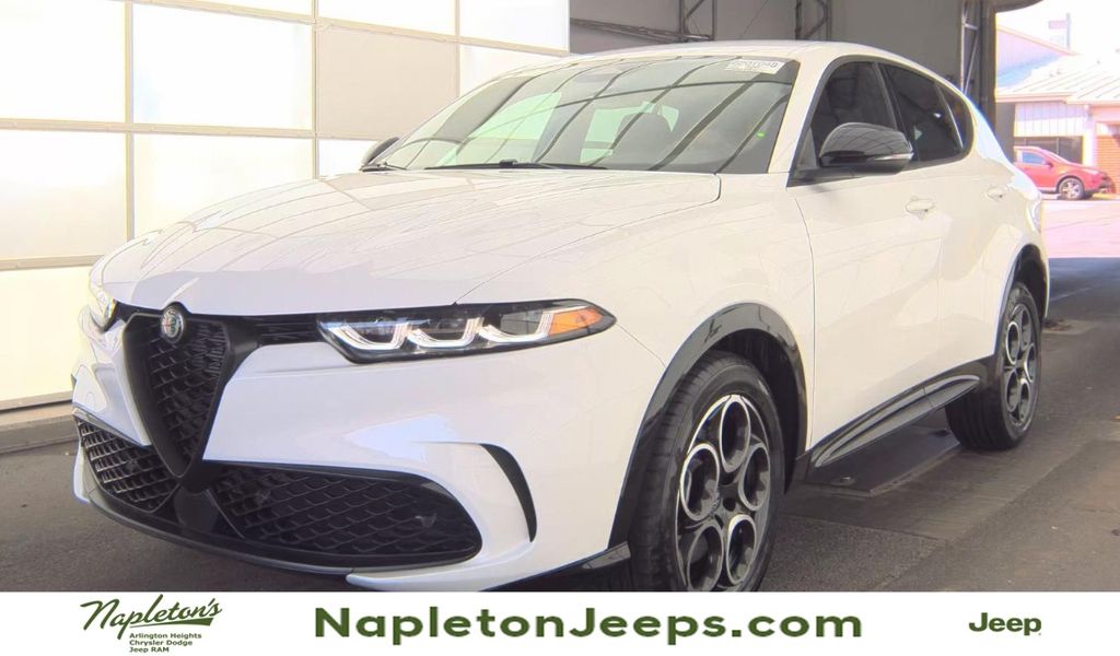 Milano White 2025 Alfa Romeo Tonale AWD SUV / Crossover All-Wheel Drive 9-Speed Automatic