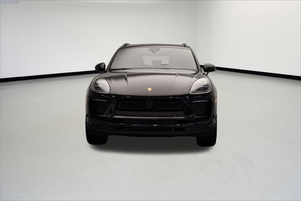 Thumbnail: 2025 Porsche Macan - 8