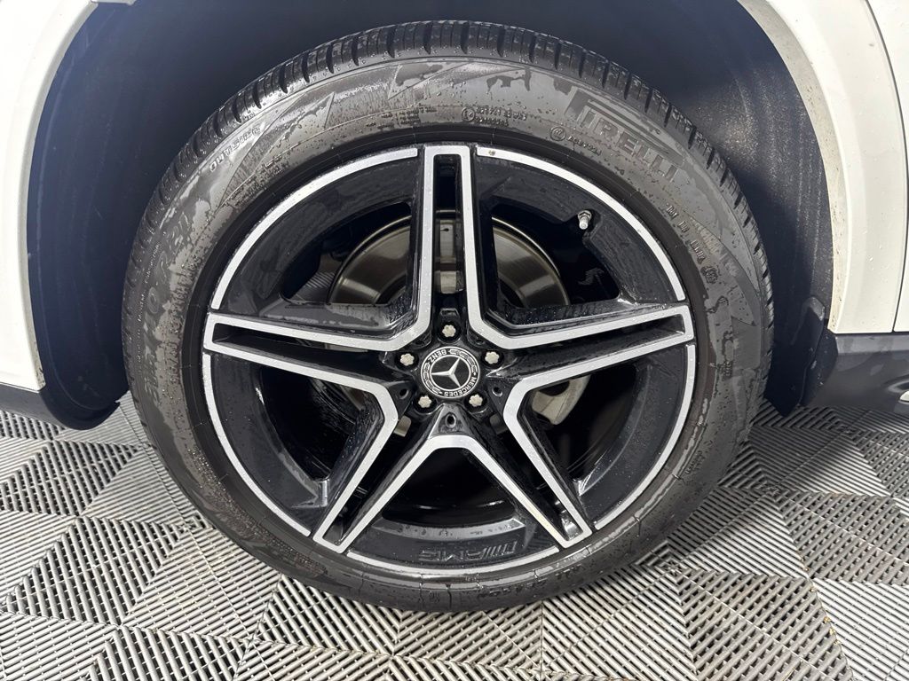 Thumbnail: 2021 Mercedes-Benz GLS - 12