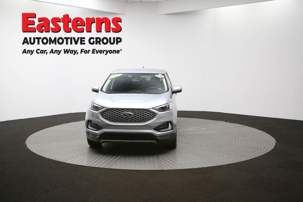 Used 2024 Silver Ford SEL image 50