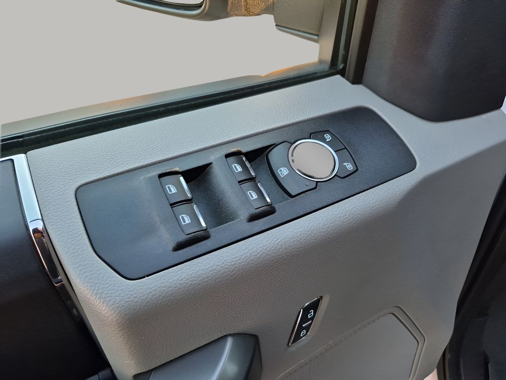 Used Car 2022 Ford F-250sd  Xlt For Sale Under $50,000 In Austin, Texas