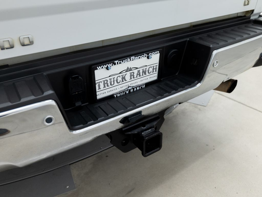 2019 White Chevrolet Silverado 2500HD LT 4X4 Truck