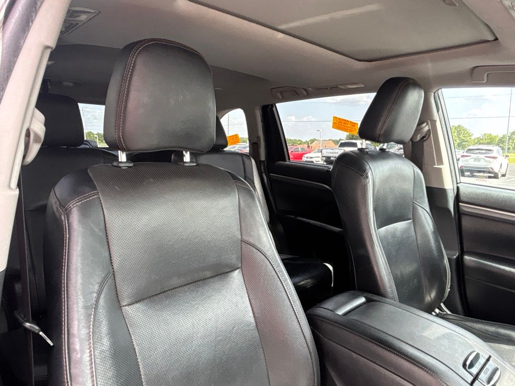 Used 2019 Toyota Highlander SUV