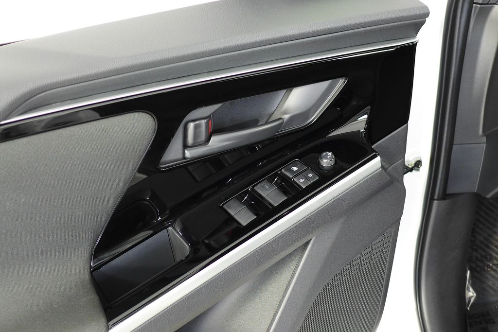 2024 Subaru Solterra Premium 12
