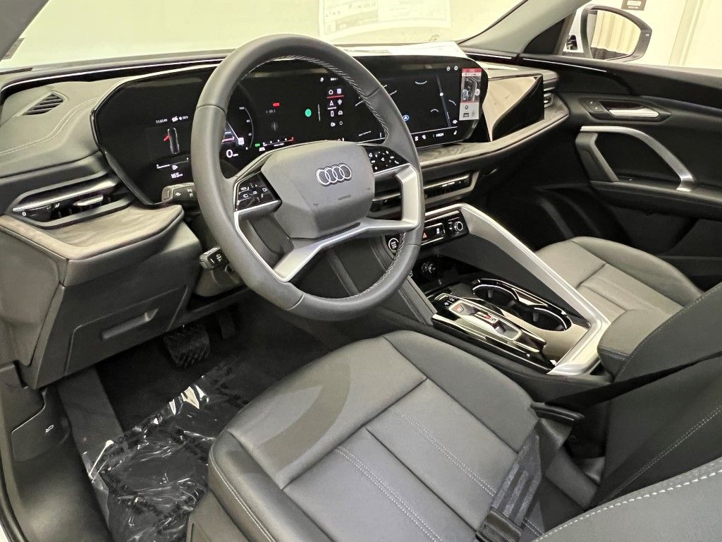 Thumbnail: 2025 Audi Q5 - 30