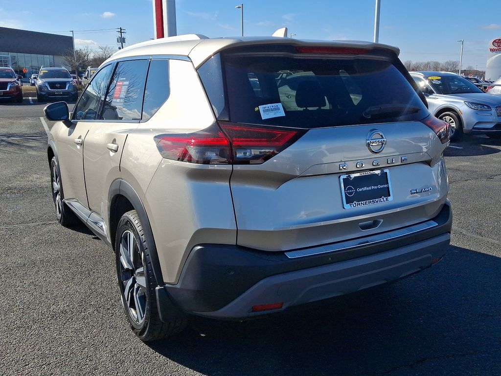 2021 Nissan Rogue SL 4