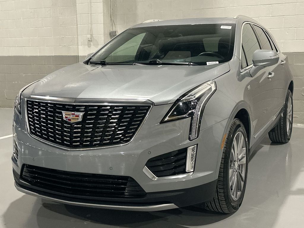 Thumbnail: 2025 Cadillac XT5 - 1