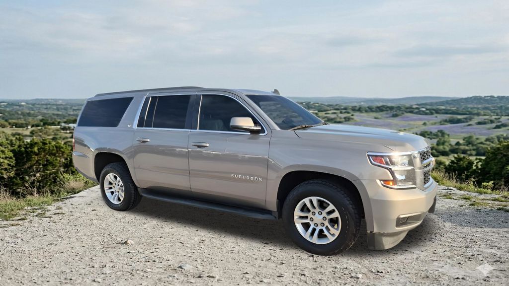 Pepperdust Metallic 2019 Chevrolet Suburban 1500 LT RWD SUV / Crossover 4X2 6-Speed Automatic Overdrive