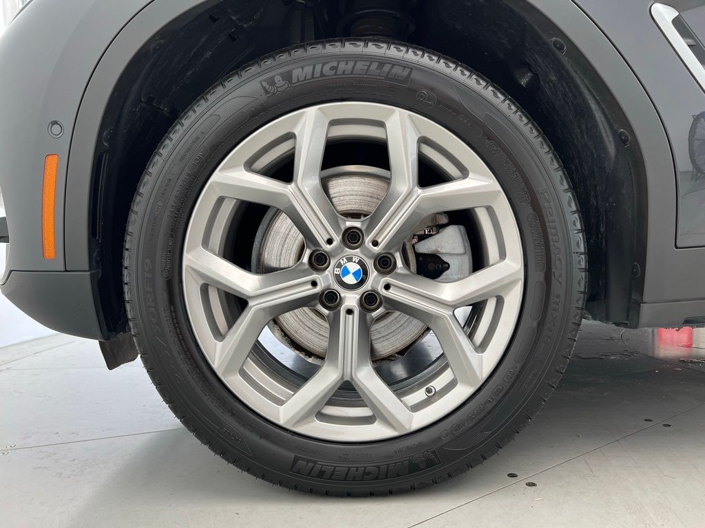 Thumbnail: 2021 BMW X3 - 23