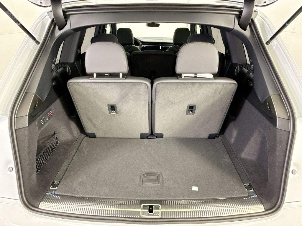 Thumbnail: 2026 Audi Q7 - 29