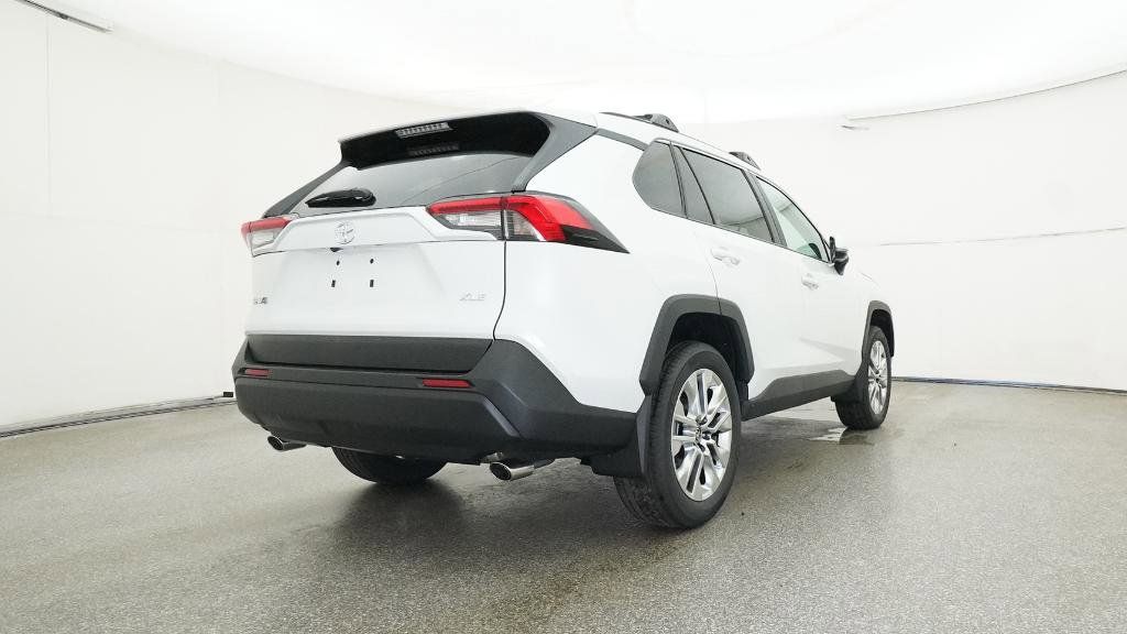 Thumbnail: 2025 Toyota RAV4 - 22